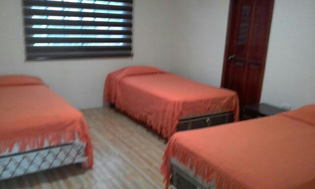 Hostal Las Velas Hotel Manta Bagian luar foto