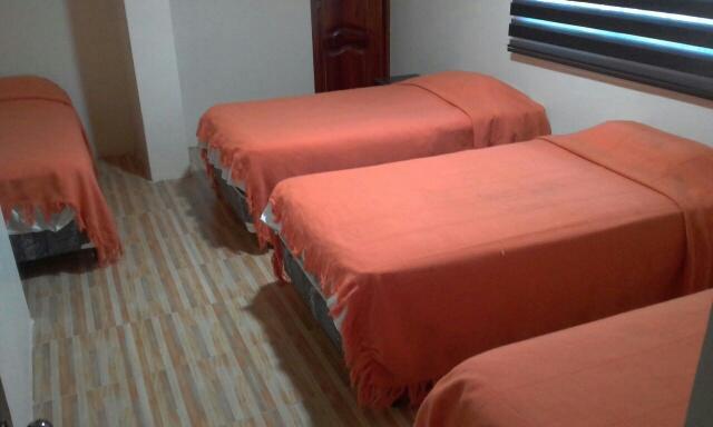 Hostal Las Velas Hotel Manta Bagian luar foto