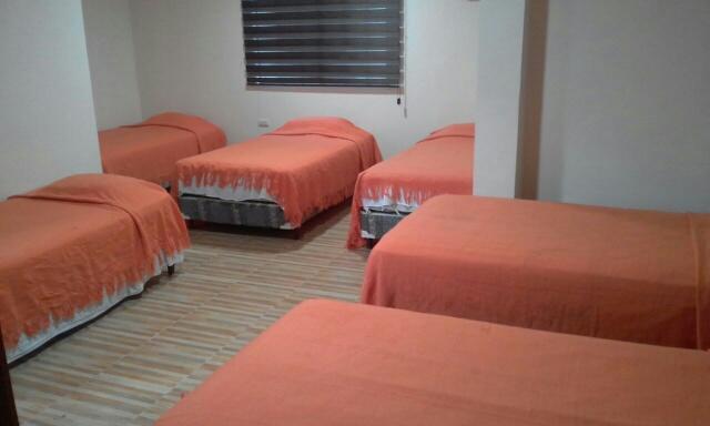 Hostal Las Velas Hotel Manta Bagian luar foto